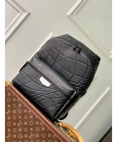 LOUIS VUITTON DISCOVERY BACKPACK