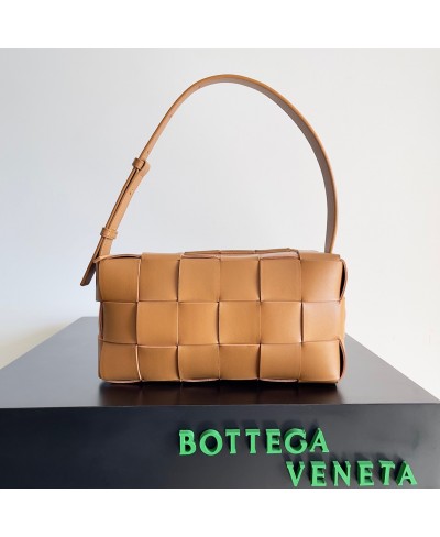 BOTTEGA VENETA Brick Cassette