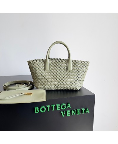 BOTTEGA VENETA Mini Cabat