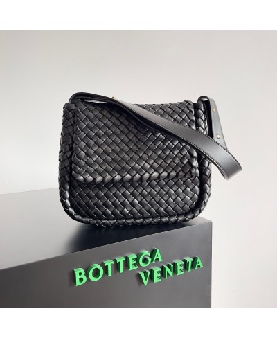 BOTTEGA VENETA Cobble Shoulder Bag