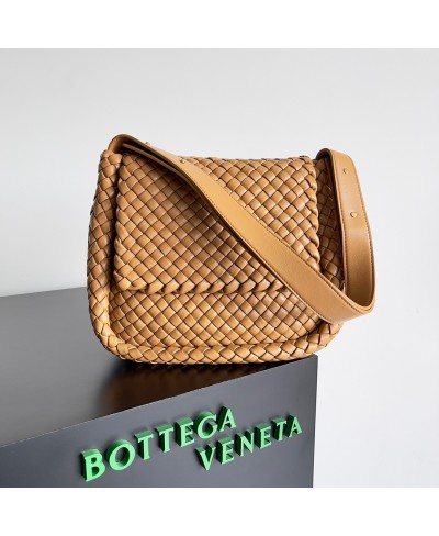 BOTTEGA VENETA Cobble Shoulder Bag