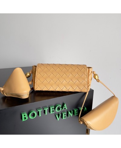 BOTTEGA VENETA Pouch On Strap