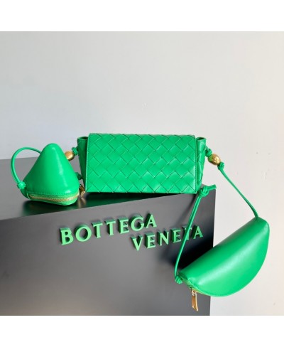 BOTTEGA VENETA Pouch On Strap