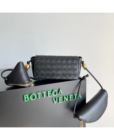 BOTTEGA VENETA Pouch On Strap