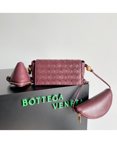 BOTTEGA VENETA Pouch On Strap