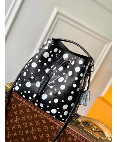 LV x YK Borsa Néonoé MM LOUIS VUITTON