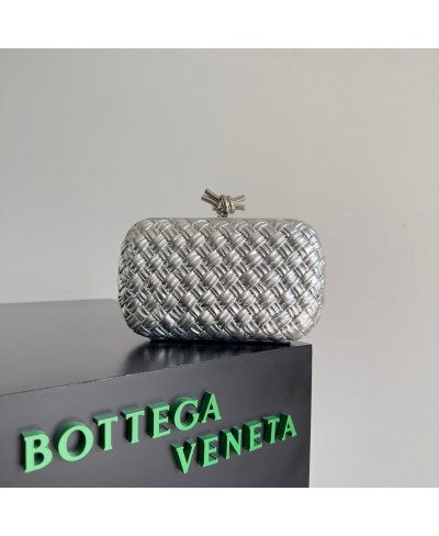 BOTTEGA VENETA KNOT