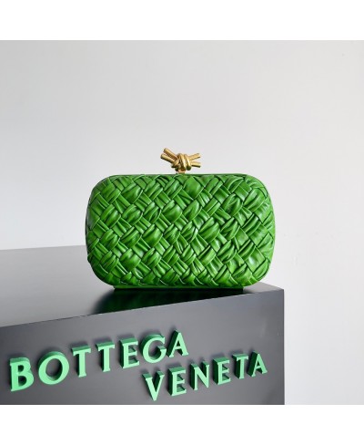 BOTTEGA VENETA KNOT