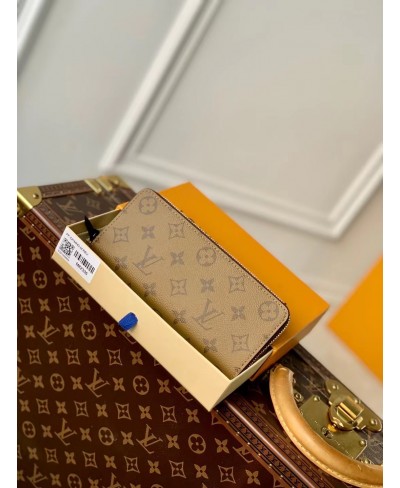 LOUIS VUITTON Clémence Wallet