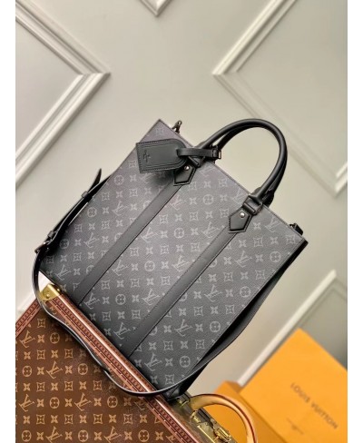 LOUIS VUITTON Sac Plat