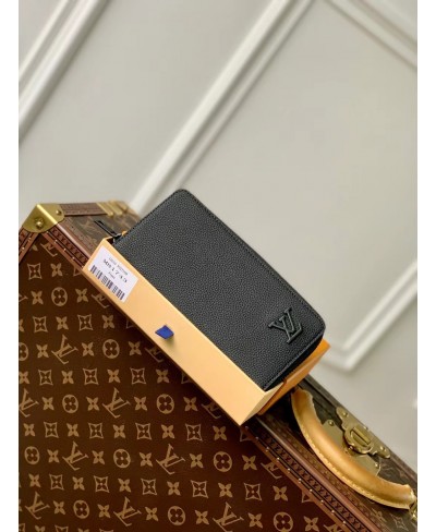 LOUIS VUITTON ZIPPY WALLET