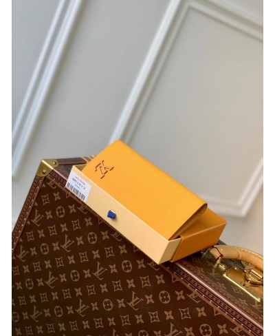 LOUIS VUITTON Brazza Wallet