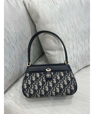 CHRISTIAN DIOR MEDIUM DIOR KEY BAG