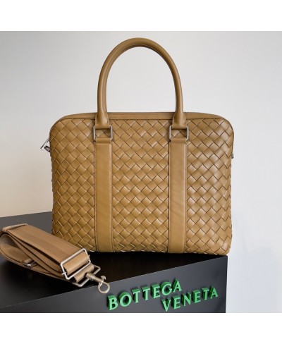 BOTTEGA VENETA Slim Intrecciato Briefcase