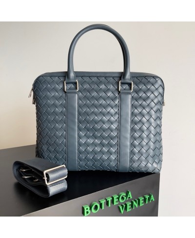 BOTTEGA VENETA Slim Intrecciato Briefcase