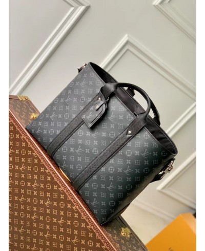 LOUIS VUITTON Weekend Tote NM