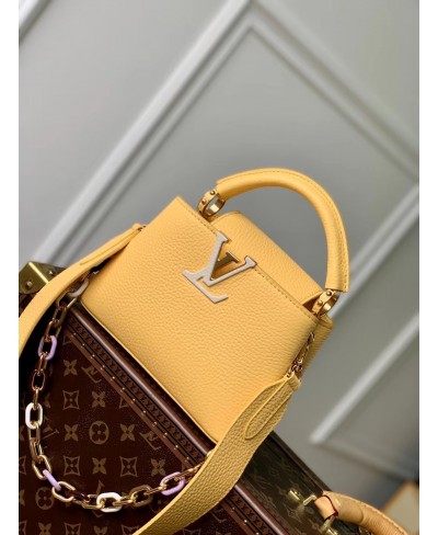 LOUIS VUITTON Capucines Mini