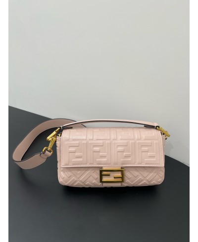 FENDI Baguette