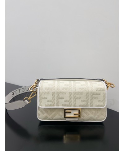 FENDI Baguette