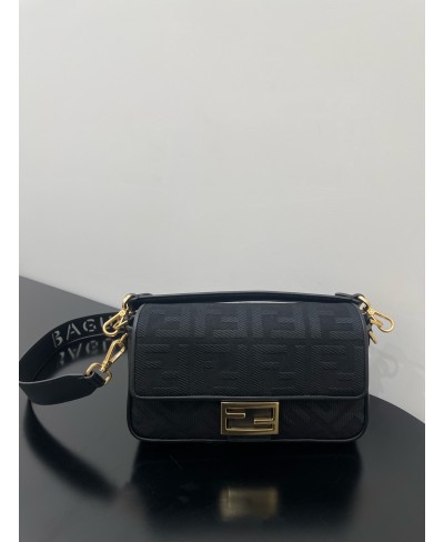 FENDI Baguette