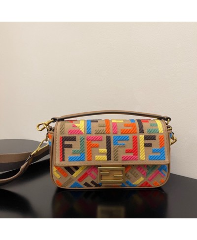 FENDI Baguette