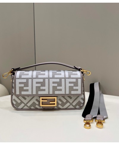 FENDI Baguette