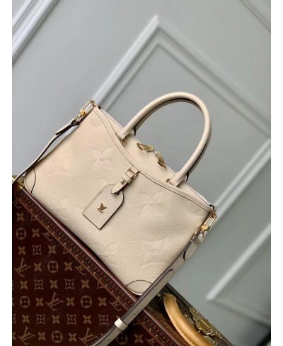 LOUIS VUITTON Trianon PM