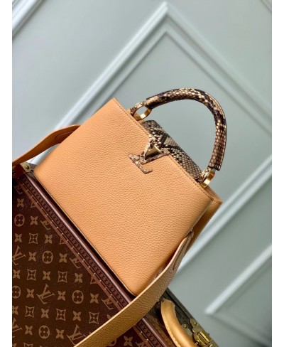 Borsa Capucines BB LOUIS VUITTON