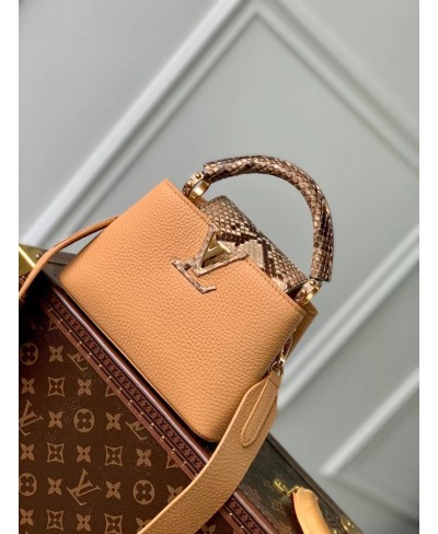 LOUIS VUITTON Capucines Mini