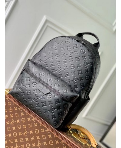 LOUIS VUITTON Discovery Backpack