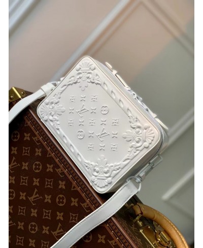 LOUIS VUITTON Handle Soft Trunk