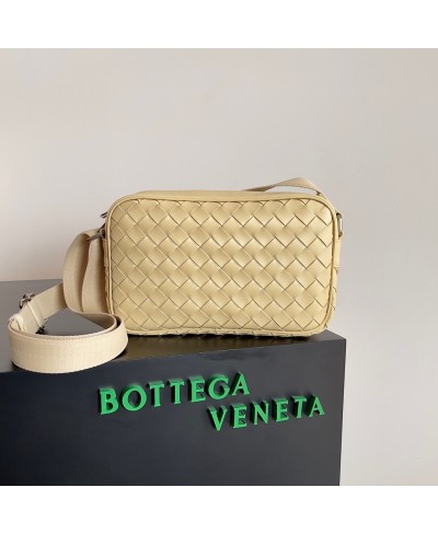 Camera Bag Intrecciato Piccola BOTTEGA VENETA