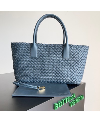 BOTTEGA VENETA Medium Cabat