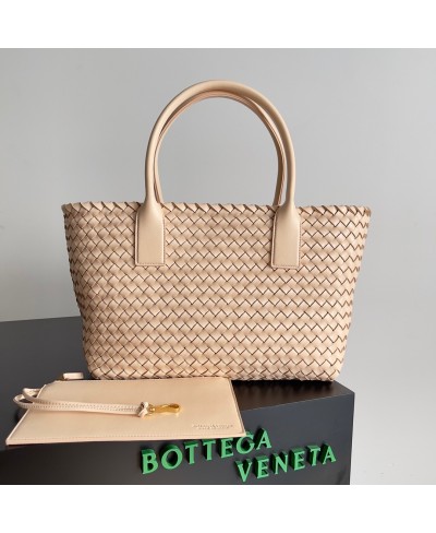 BOTTEGA VENETA Medium Cabat