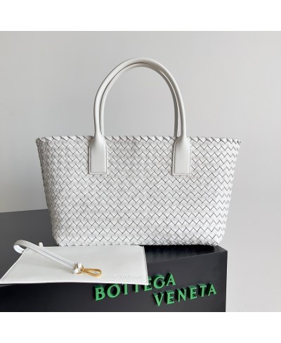 BOTTEGA VENETA Medium Cabat