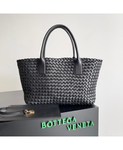 BOTTEGA VENETA Medium Cabat