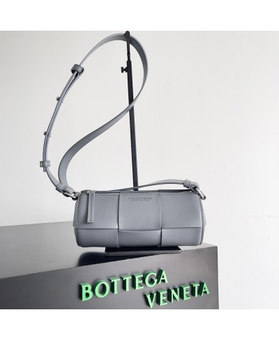 BOTTEGA VENETA Small Canette