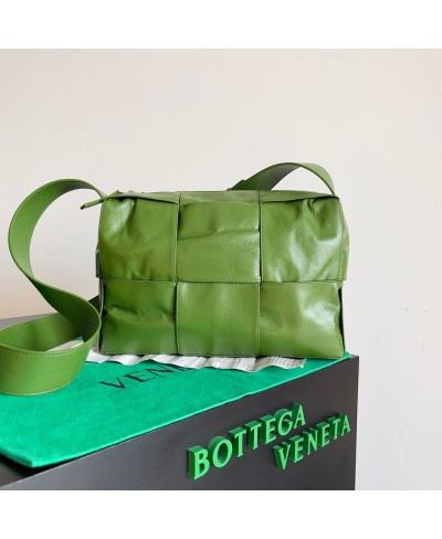 BOTTEGA VENETA Arco Camera Bag