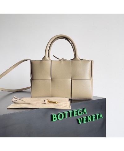 Borsa Mini Arco Tote BOTTEGA VENETA