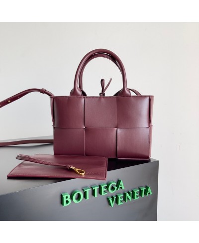 BOTTEGA VENETA Mini Arco Tote Bag