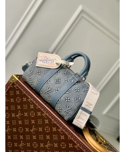 LOUIS VUITTON Keepall Bandoulière 25