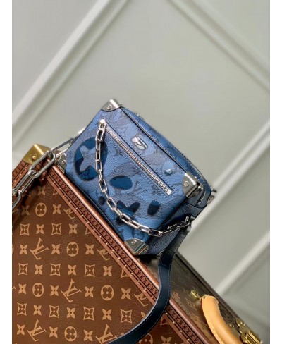 Pochette Soft Trunk Mini LOUIS VUITTON