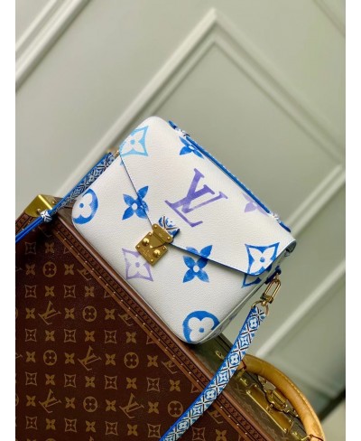 LOUIS VUITTON Pochette Métis MM