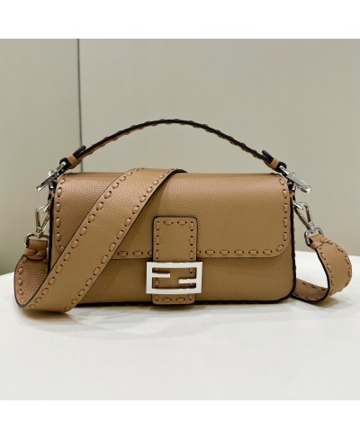 FENDI Baguette