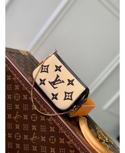 Mini pochette Accessoires LOUIS VUITTON