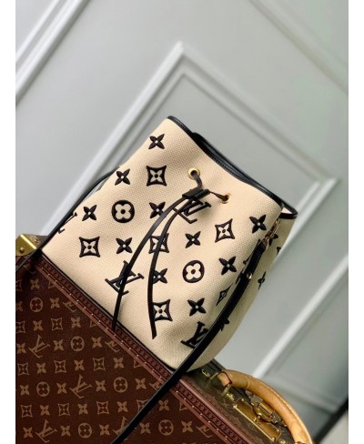 LOUIS VUITTON Néonoé MM