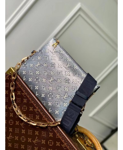 Borsa Coussin PM LOUIS VUITTON