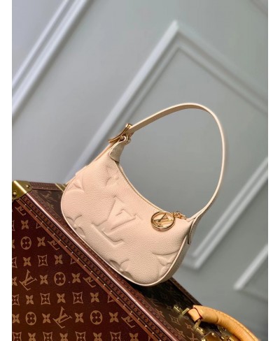 LOUIS VUITTON Mini Moon