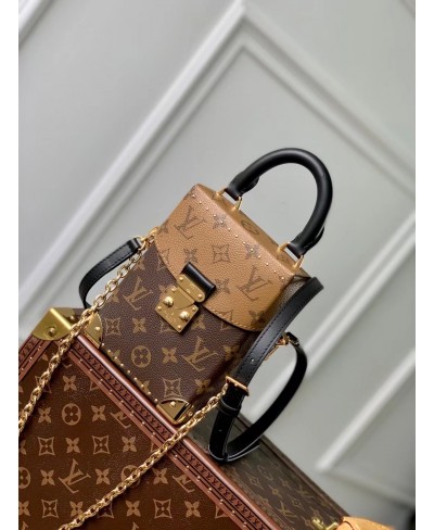 LOUIS VUITTON Camera Box