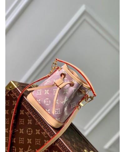 LOUIS VUITTON Nano Noé